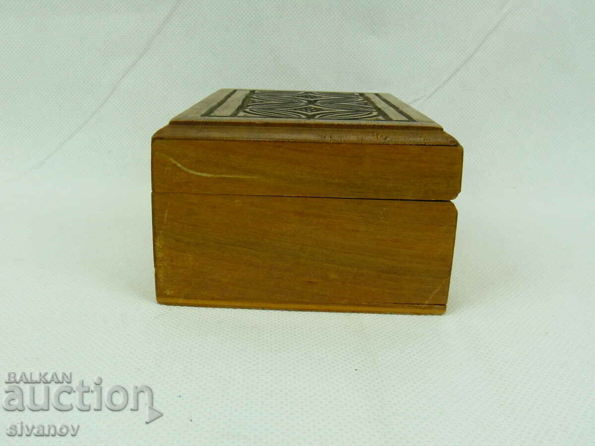 Old Wooden Jewelry Box #5585 with price 19.99 BGN | € 10.22