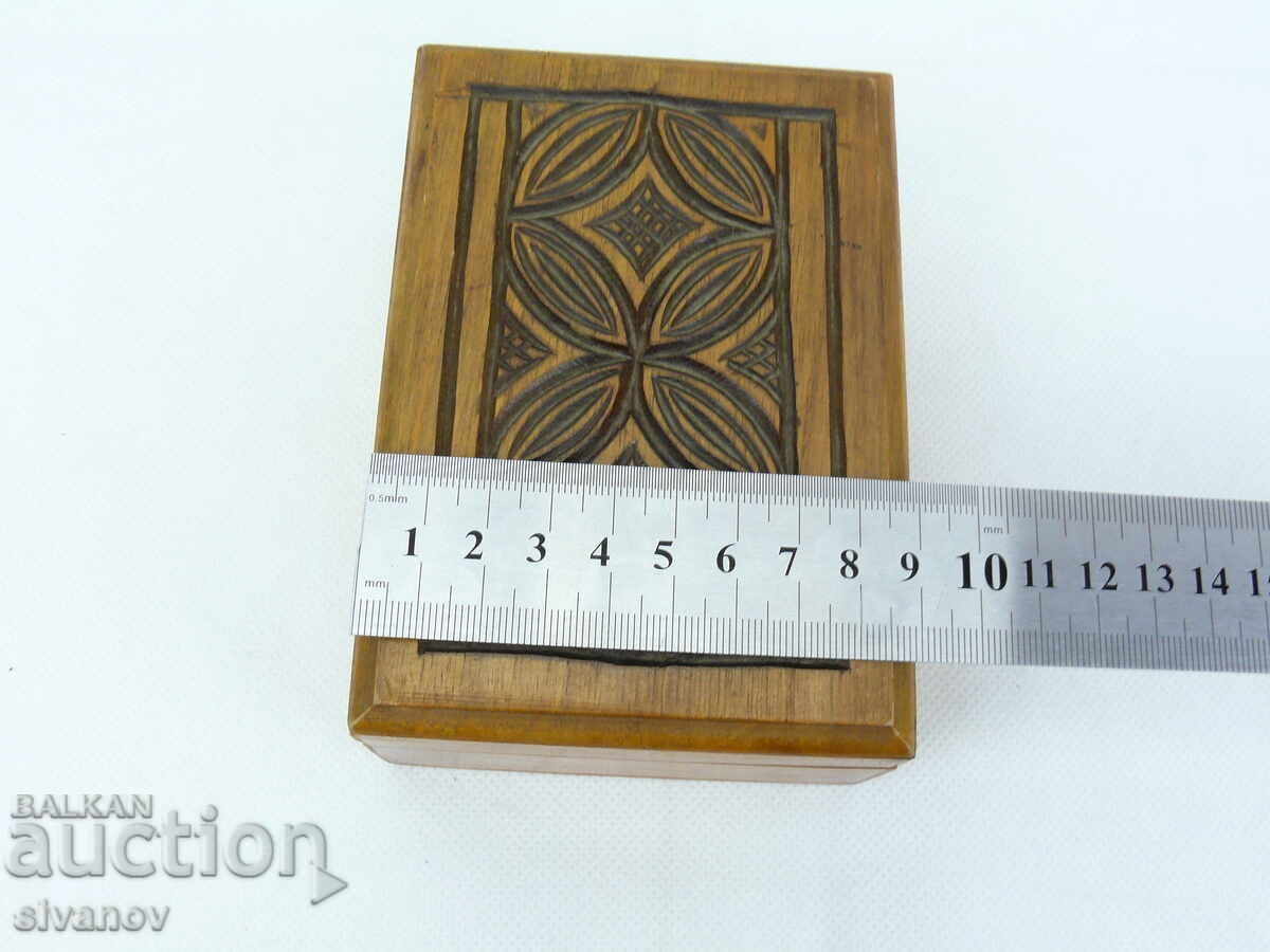 Old Wooden Jewelry Box #5585 - 6