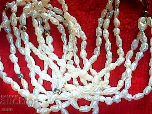 Auction  old beautiful necklace of 3 rows of pearls