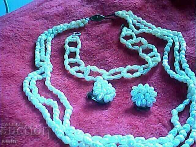 old fragile set of re4ni pearls old fragile set of re4ni pearls