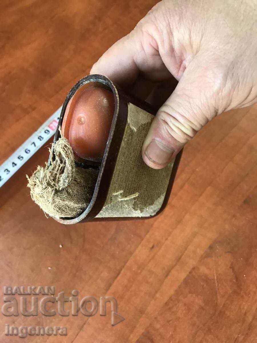 Delivery of CHEMICAL PROTECTION BOX BAKELITE MILITARY Delivery of CHEMICAL PROTECTION BOX BAKELITE MILITARY