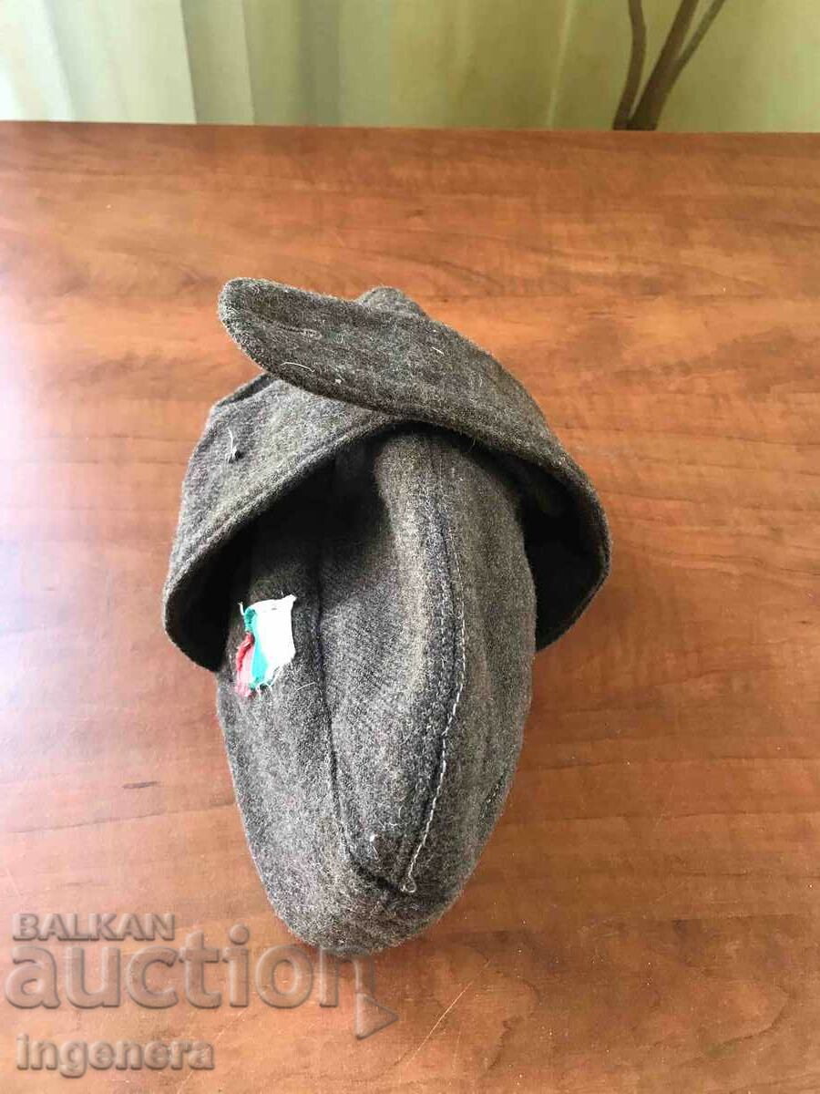 Auction KEPE MILITARY HAT WINTER WASHED AND DISINFECTED Auction KEPE MILITARY HAT WINTER WASHED AND DISINFECTED