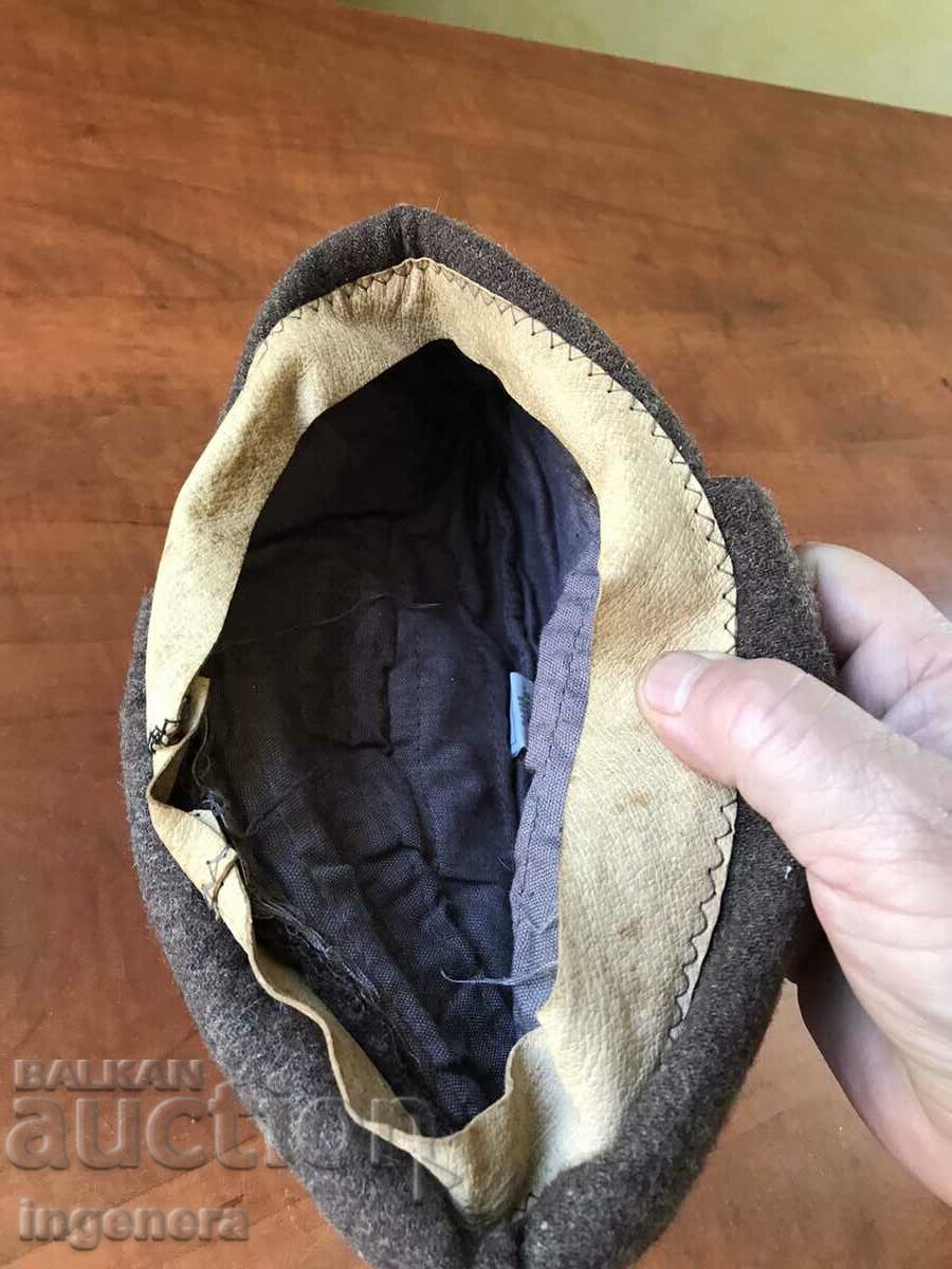 Delivery of KEPE MILITARY HAT WINTER WASHED AND DISINFECTED Delivery of KEPE MILITARY HAT WINTER WASHED AND DISINFECTED