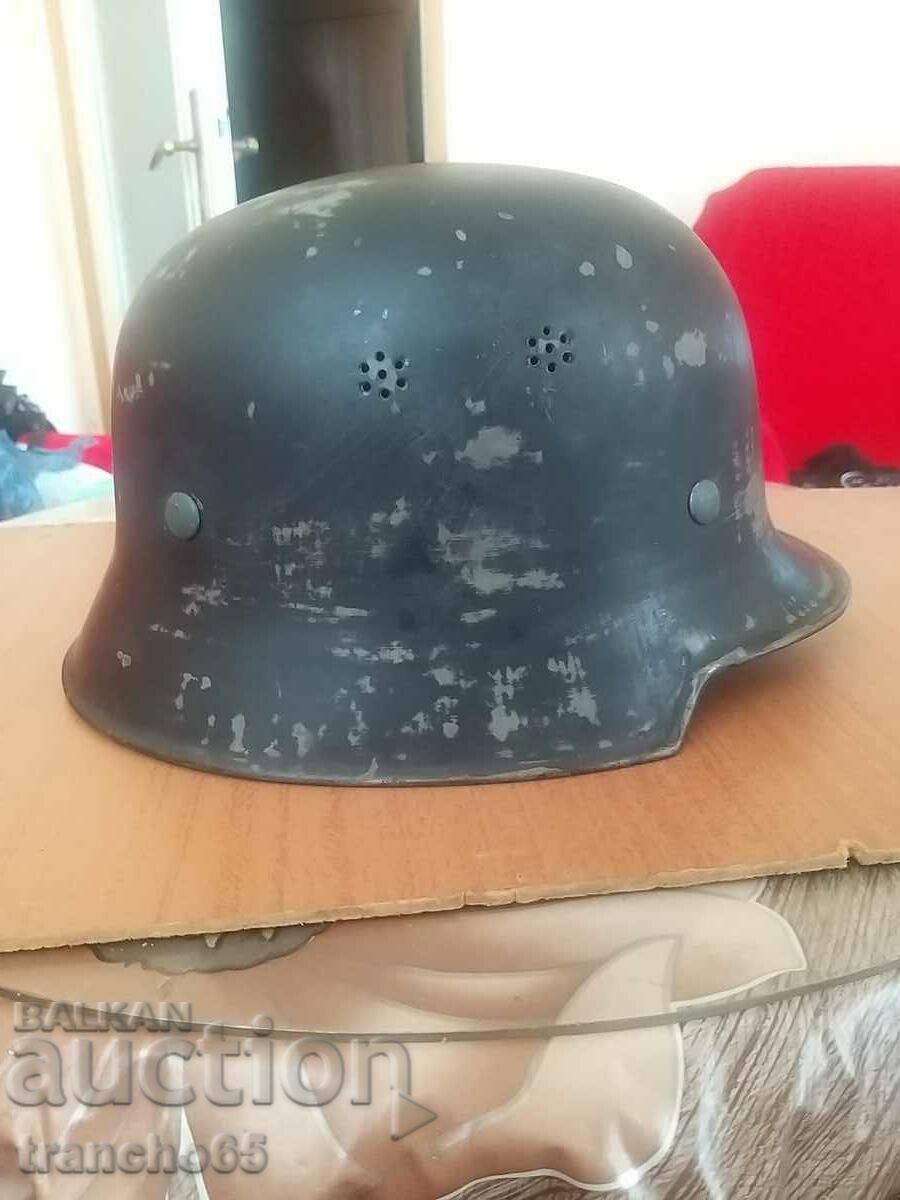 Cască germană M1934, experimentală. cu preț 550.00 BGN | € 281.21