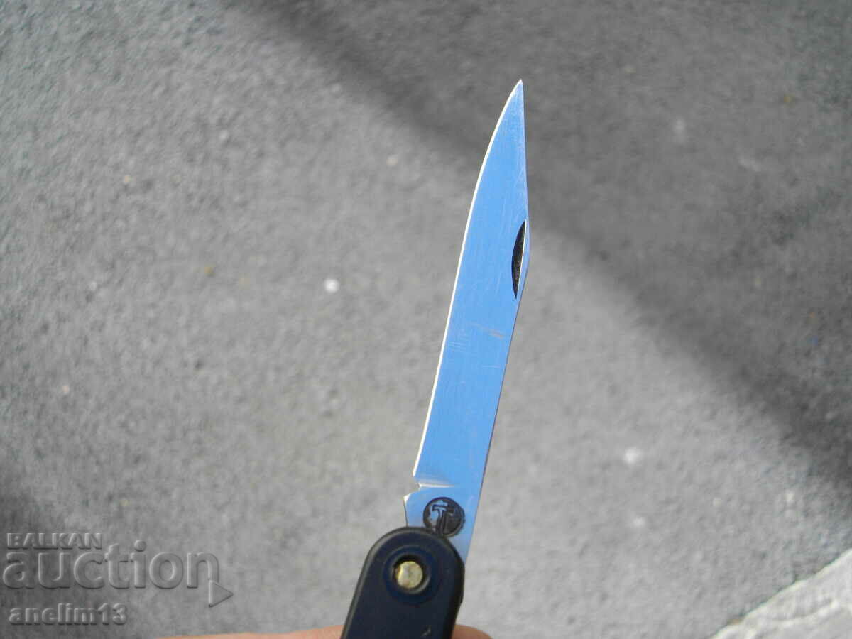 COLLECTIBLE POCKET KNIFE - 6 COLLECTIBLE POCKET KNIFE - 6