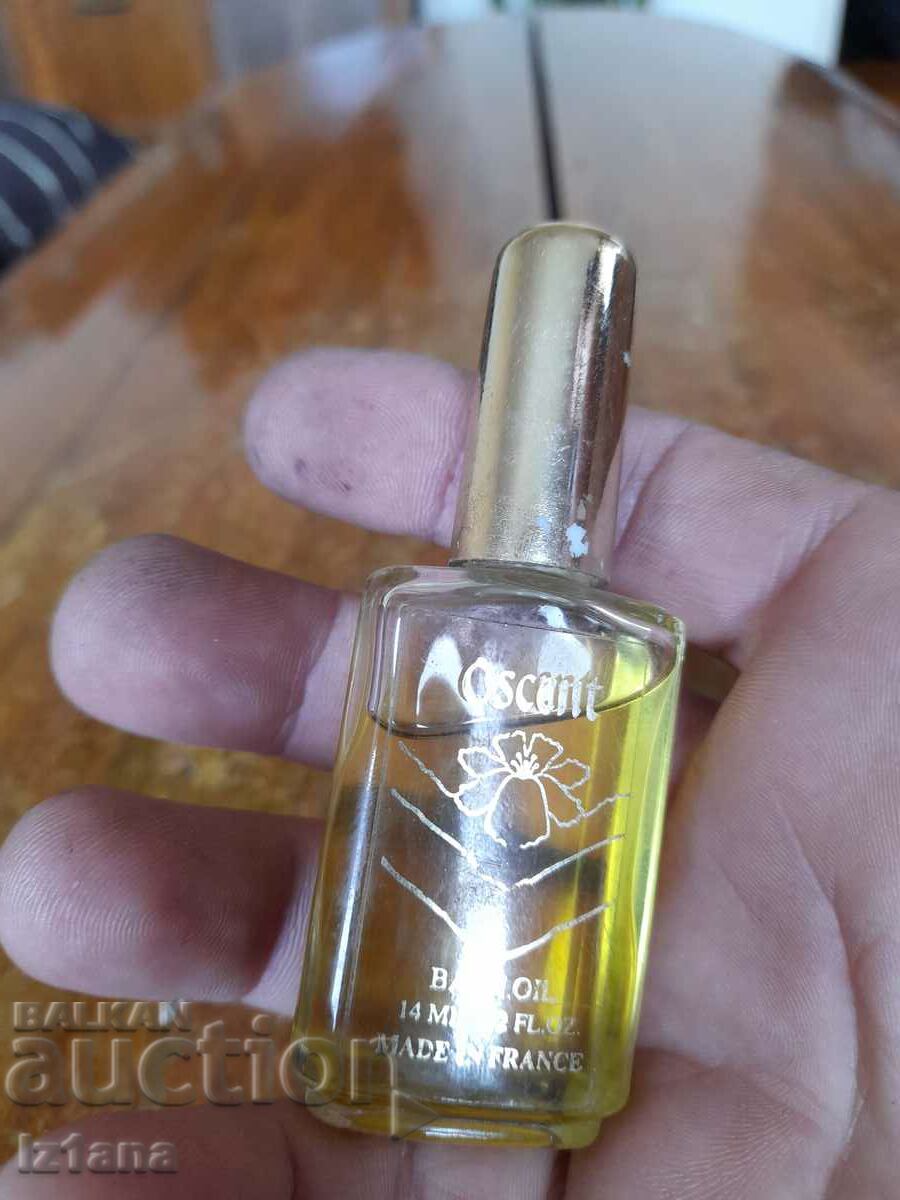 Auction  Old Oscent Bath Oil