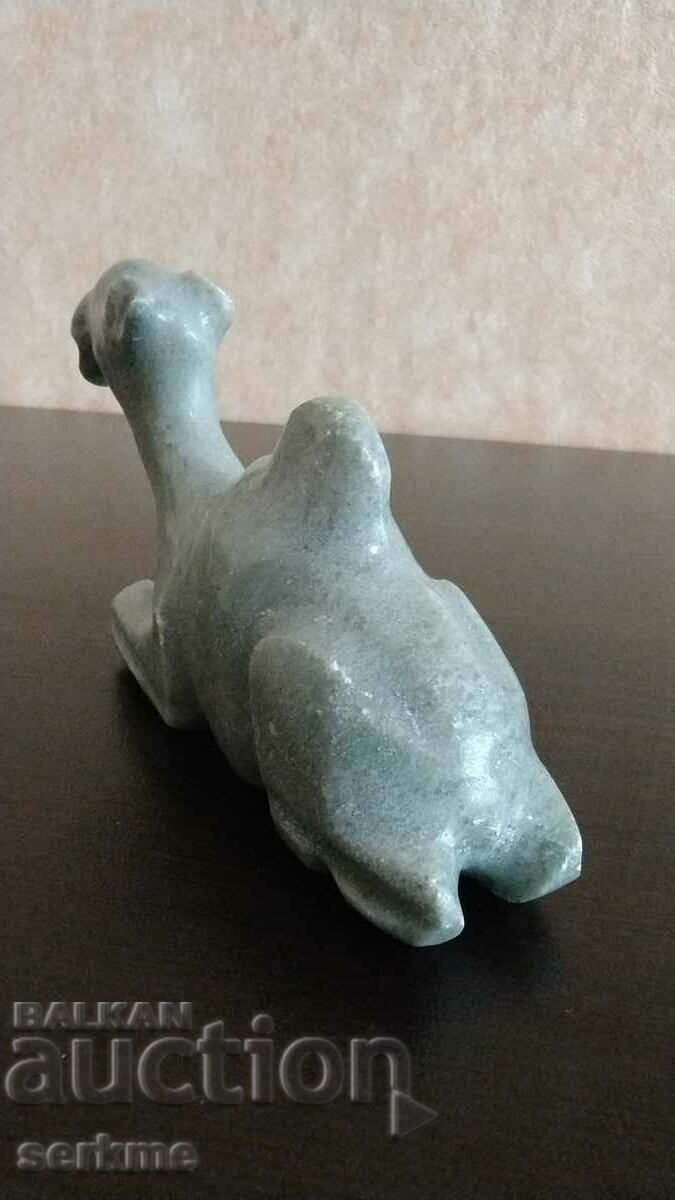 Παράδοση Μια πέτρινη φιγούρα