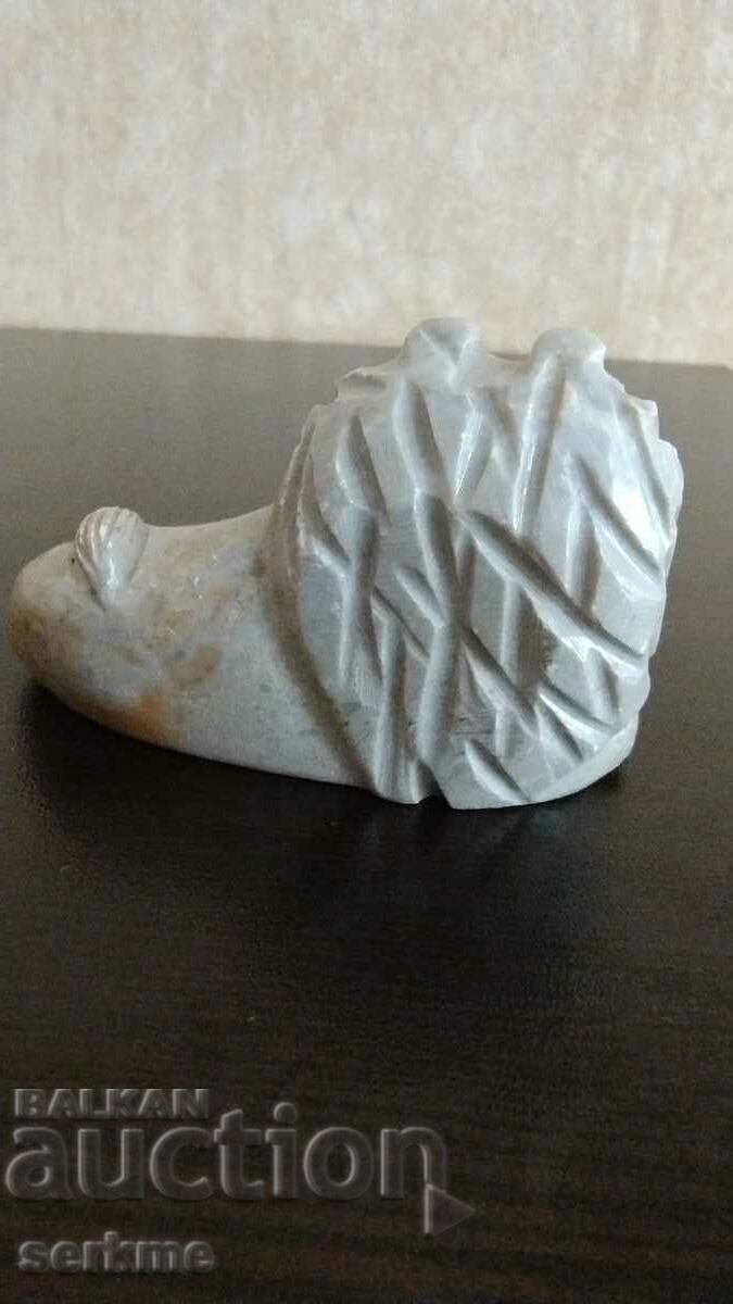 Δημοπρασία Μια πέτρινη φιγούρα