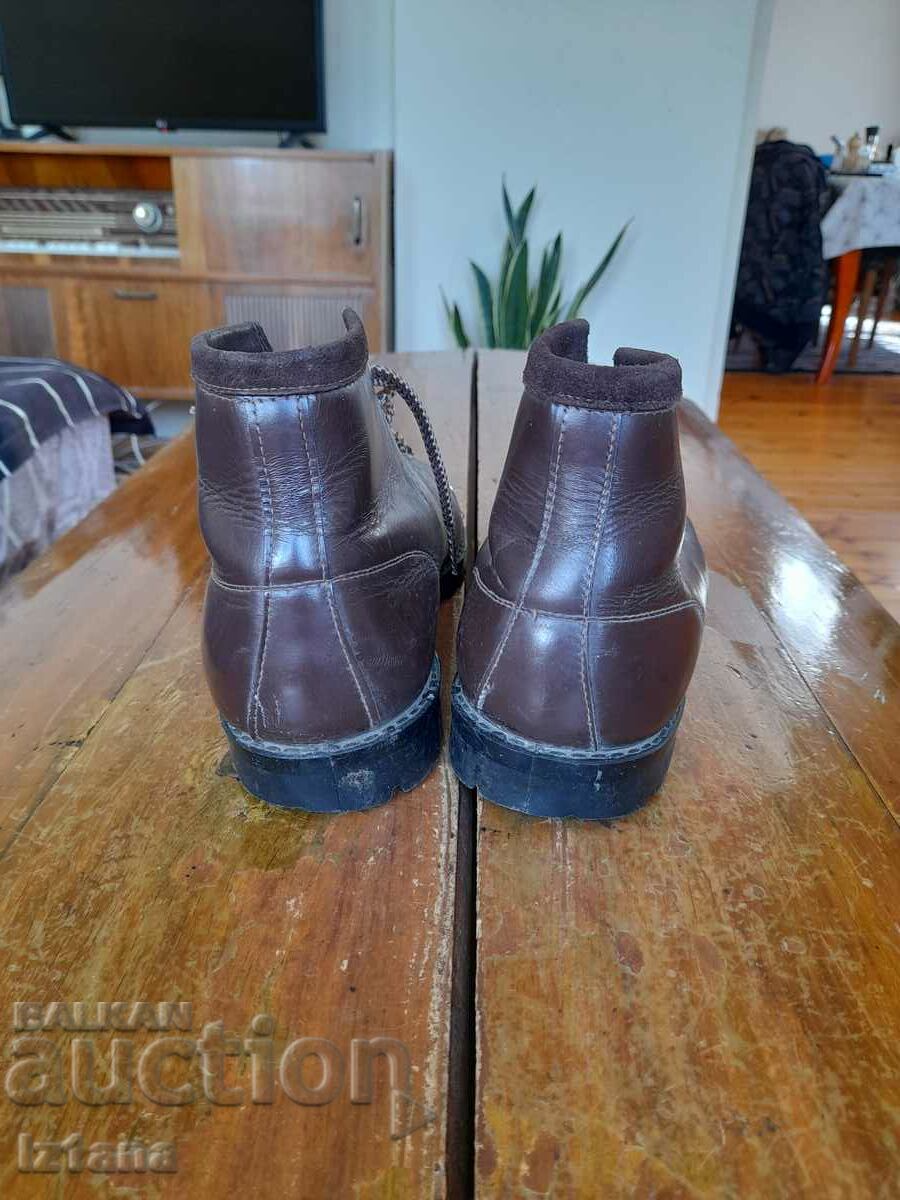 Auction Old shoes Sportprom Auction Old shoes Sportprom