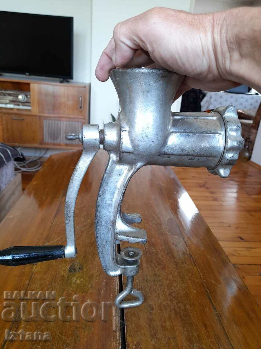 Delivery of Old meat grinder Delivery of Old meat grinder