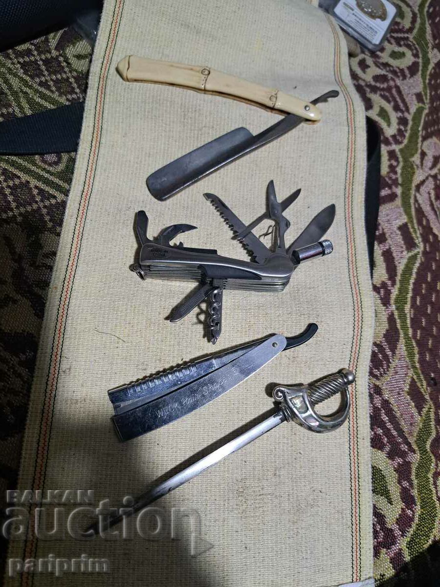 4 pieces of pocket knives, folding, old, B.Z.C from 1 st