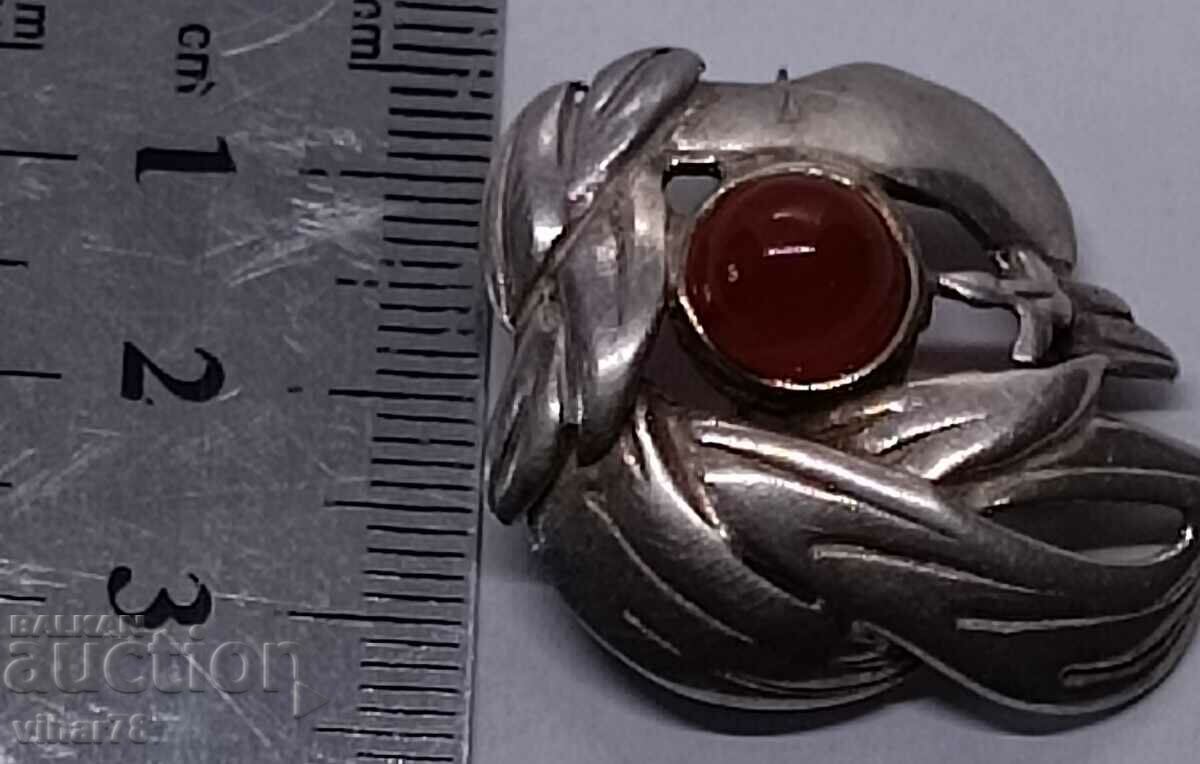 Delivery of Old silver carnelian brooch Delivery of Old silver carnelian brooch