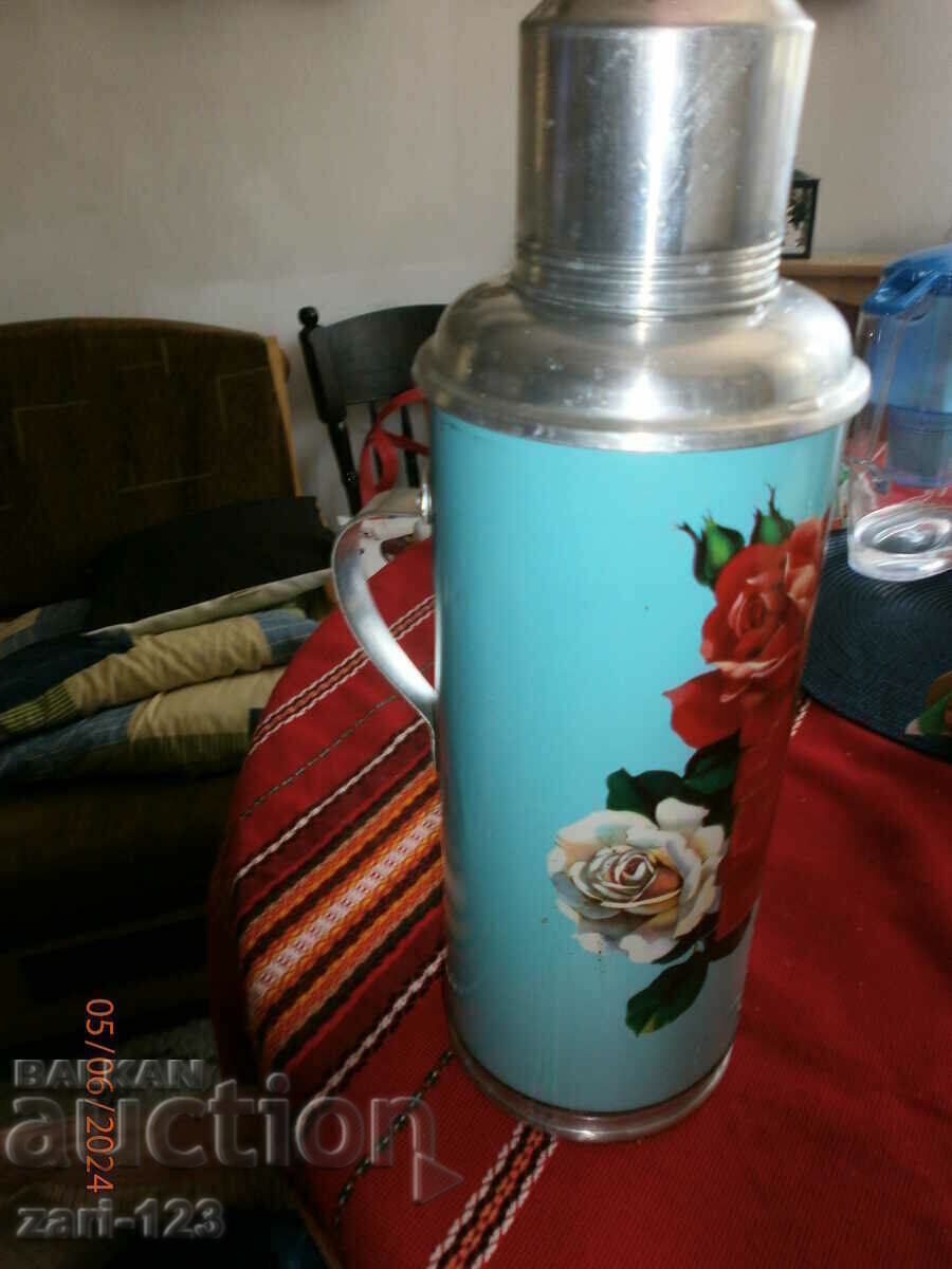 A thermos with price 25.00 BGN | € 12.78 A thermos with price 25.00 BGN | € 12.78