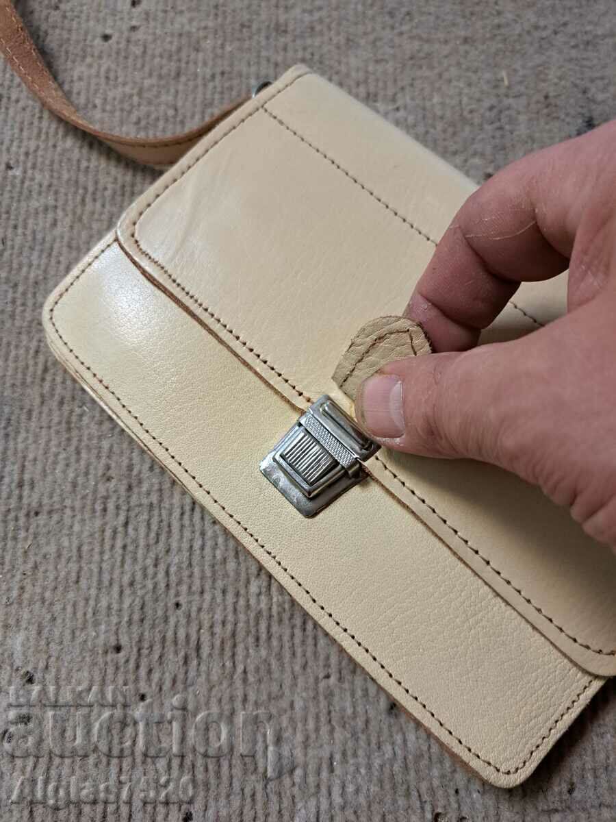 Auction  Women's leather bag made of genuine leather