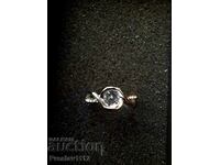 Silver ring with Zircon
