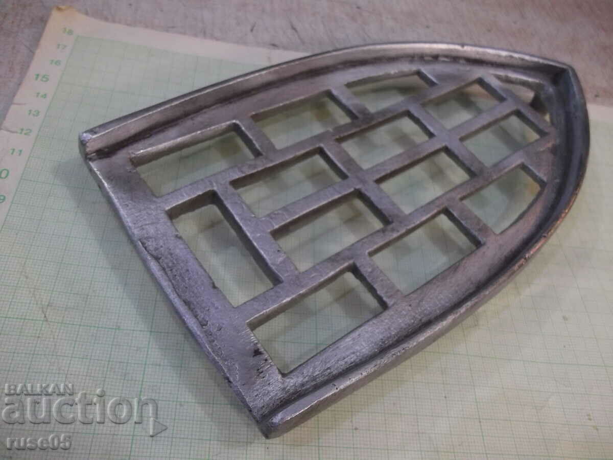 Σιδερένια βάση από μέταλλο - 1 - 6 Σιδερένια βάση από μέταλλο - 1 - 6