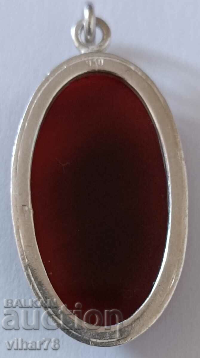 Delivery of SILVER PENDANT WITH CARNEL Delivery of SILVER PENDANT WITH CARNEL