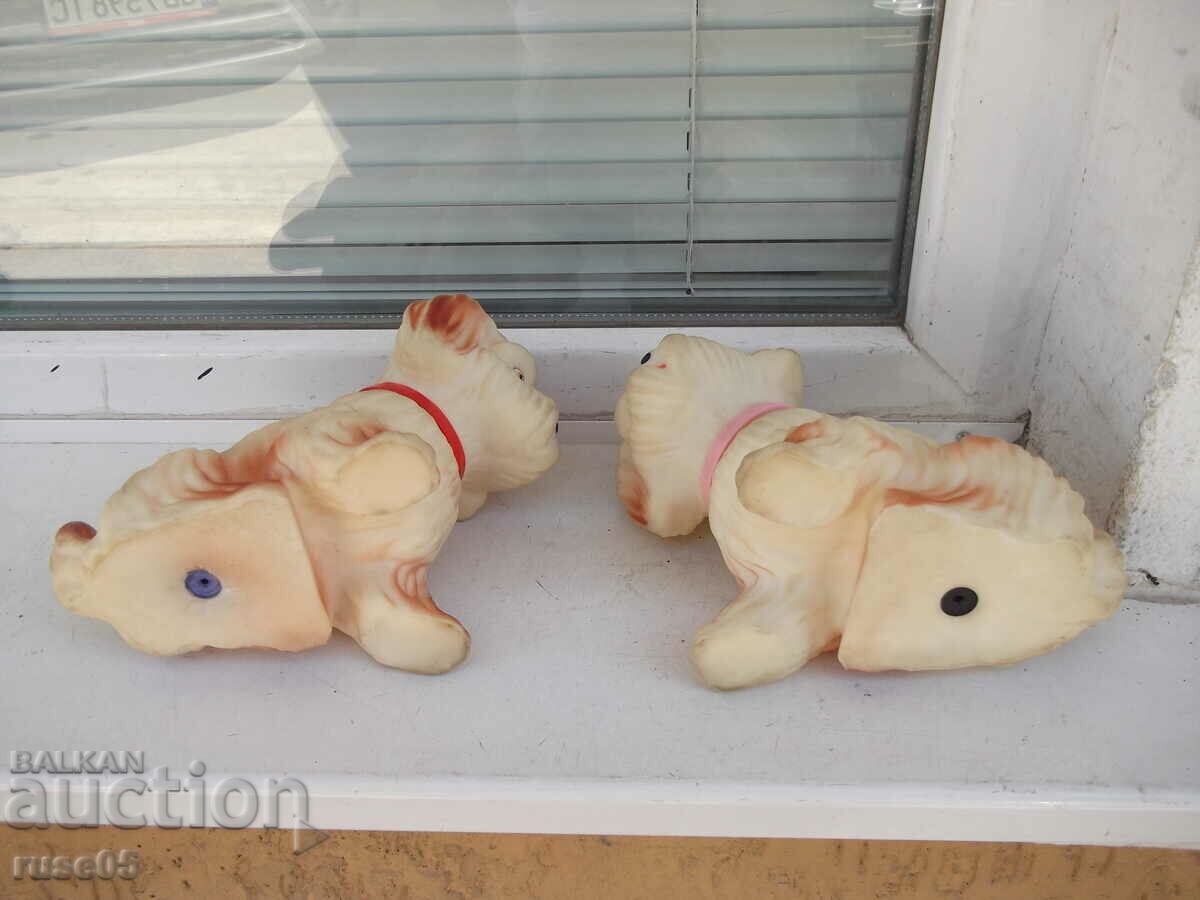 Auction Lot of 2 pcs. rubber whistle puppies Auction Lot of 2 pcs. rubber whistle puppies