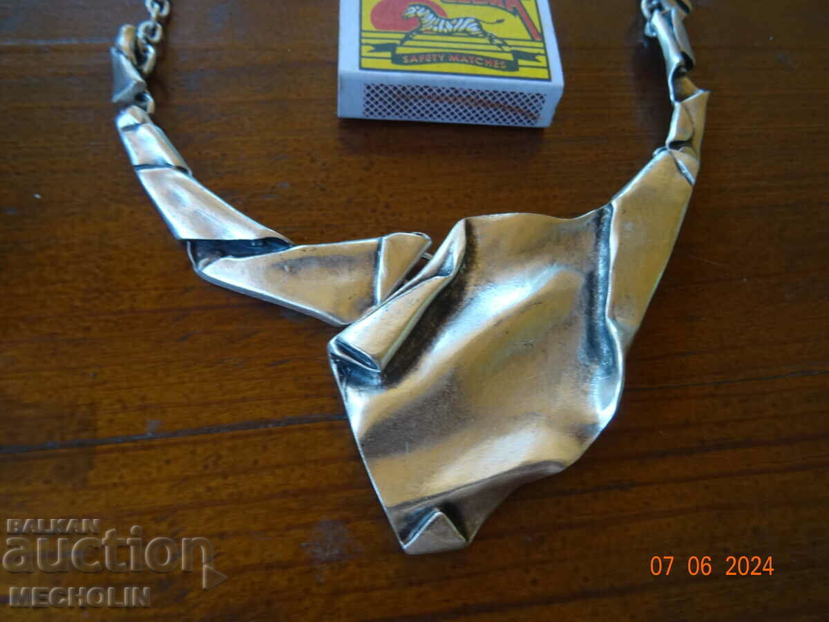 Auction BEAUTIFUL NECKLACE 2 Auction BEAUTIFUL NECKLACE 2