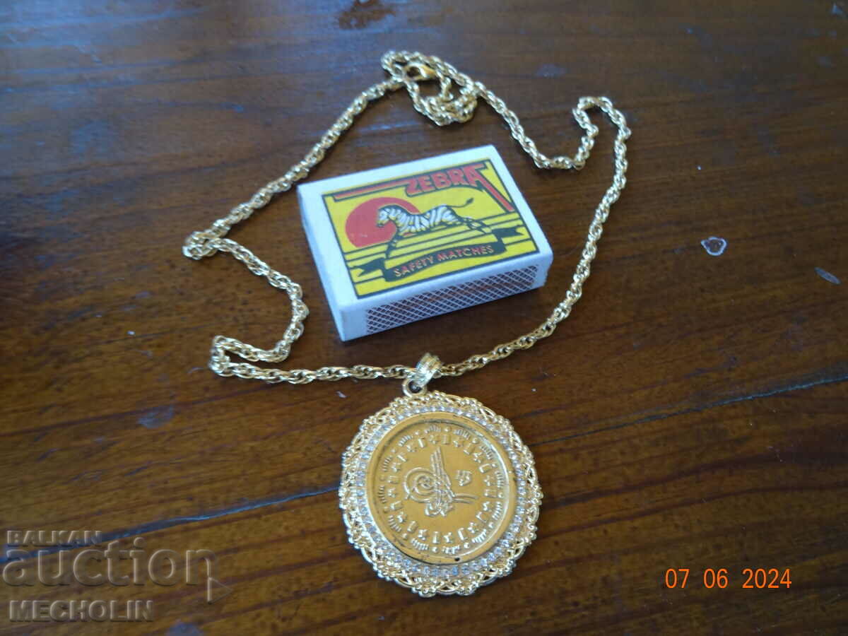 Delivery of BEAUTIFUL CHAIN NECKLACE 2 Delivery of BEAUTIFUL CHAIN NECKLACE 2