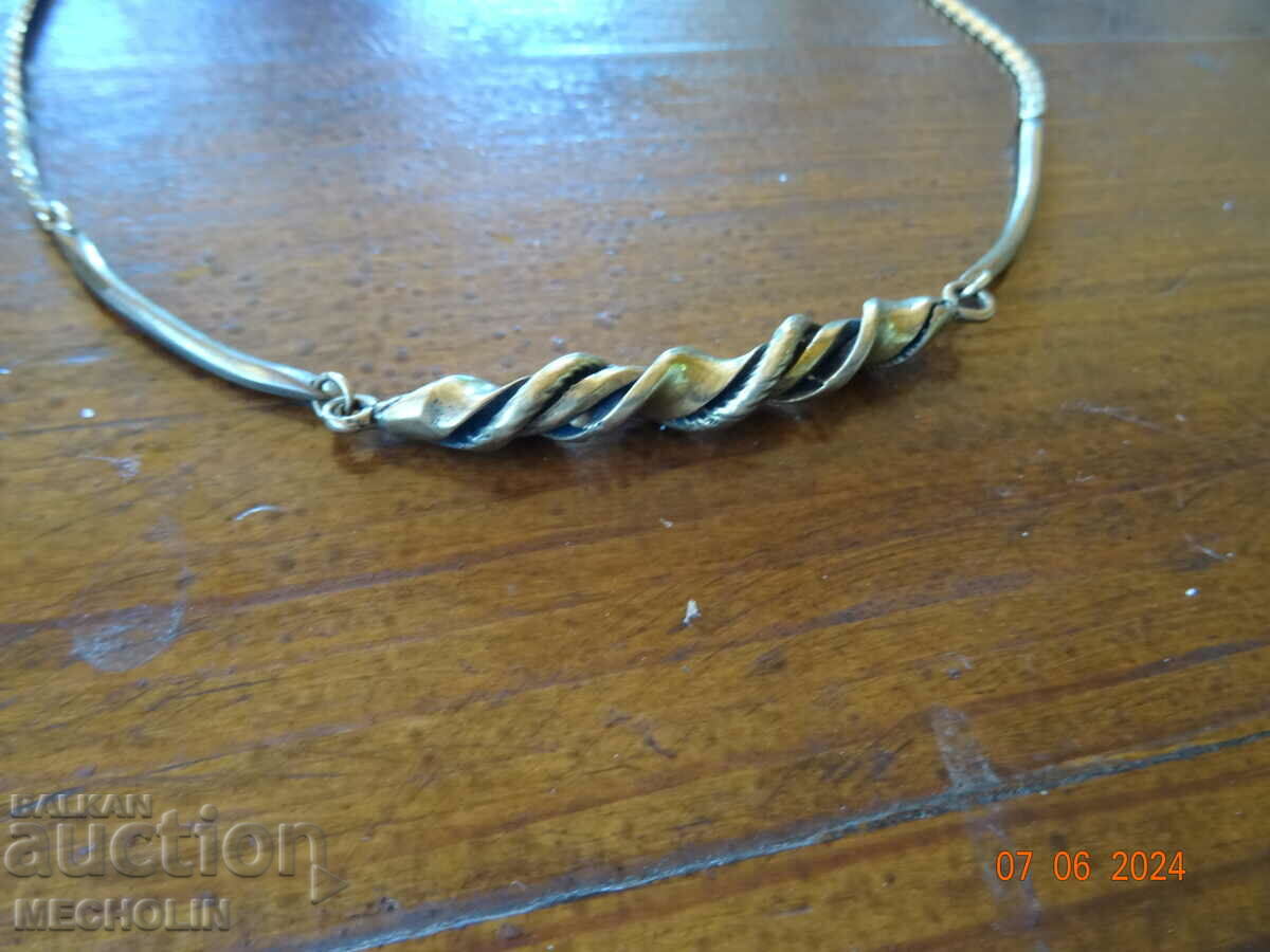 Auction  BEAUTIFUL CHAIN NECKLACE 3