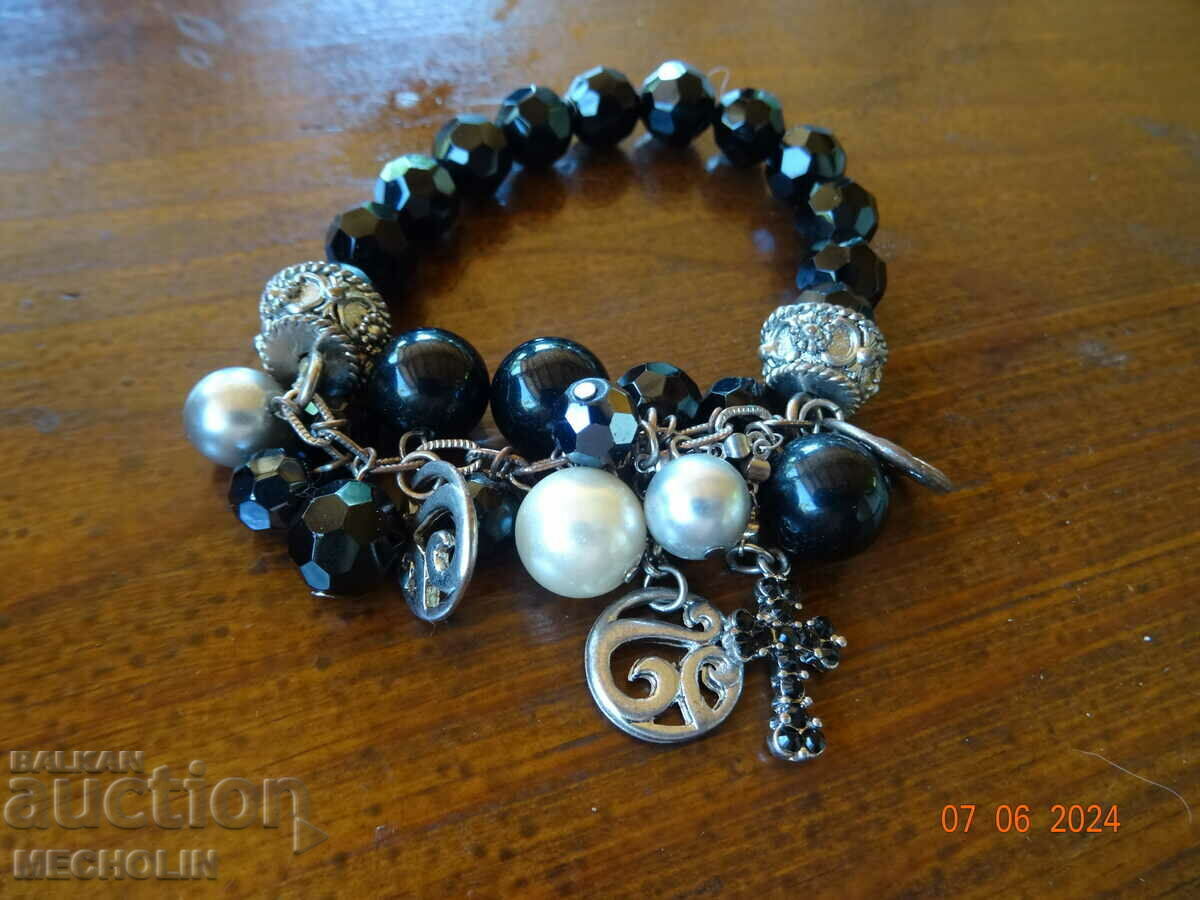 BEAUTIFUL BRACELET 1 - 5 BEAUTIFUL BRACELET 1 - 5