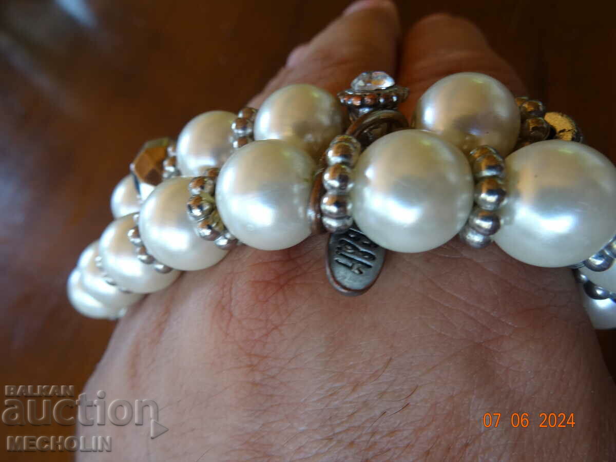 BEAUTIFUL BRACELET 2 - 6 BEAUTIFUL BRACELET 2 - 6