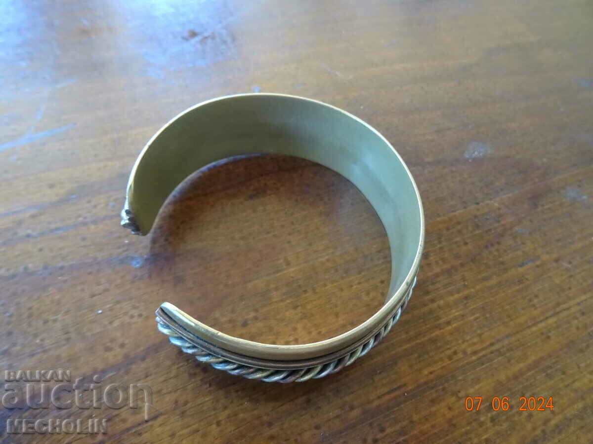 Auction BEAUTIFUL BRACELET 4 Auction BEAUTIFUL BRACELET 4