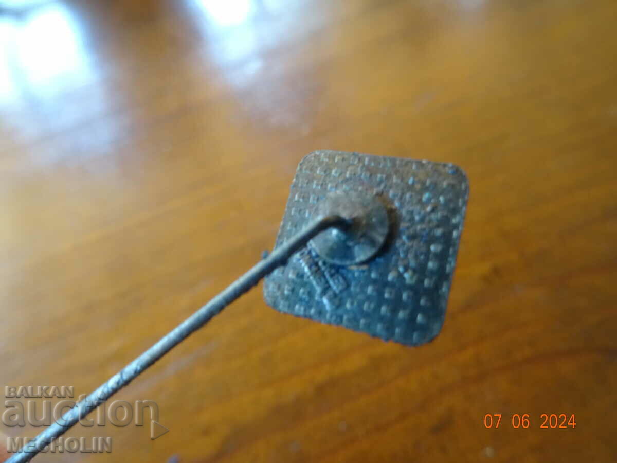 PIN BADGE - 5 PIN BADGE - 5