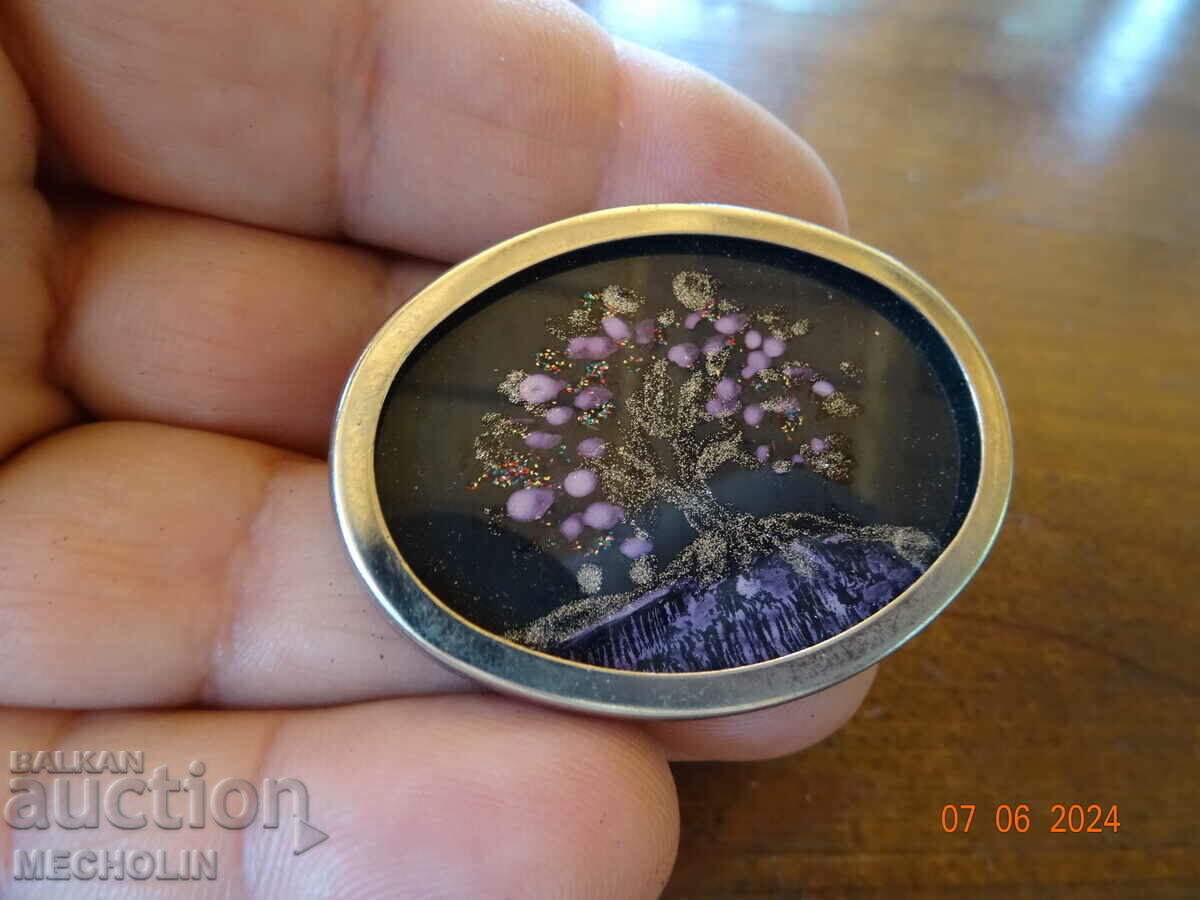 BEAUTIFUL BROOCH 6 with price 25.00 BGN | € 12.78 BEAUTIFUL BROOCH 6 with price 25.00 BGN | € 12.78
