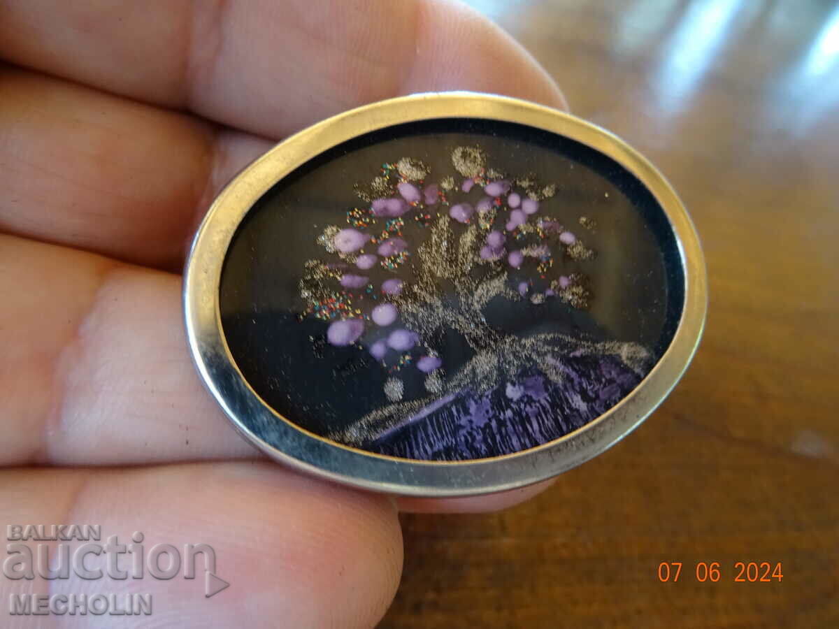 Delivery of BEAUTIFUL BROOCH 6 Delivery of BEAUTIFUL BROOCH 6