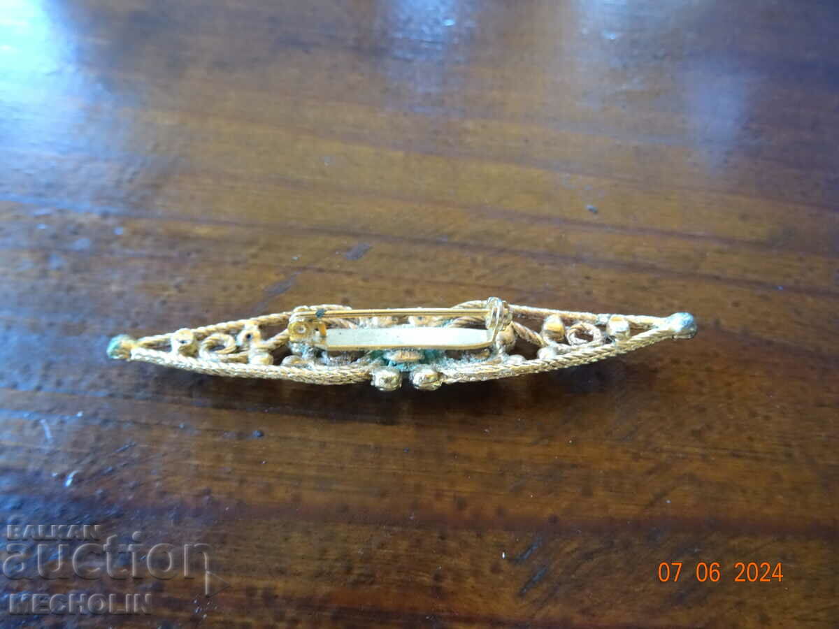 Delivery of BEAUTIFUL OLD BROOCH 8 Delivery of BEAUTIFUL OLD BROOCH 8
