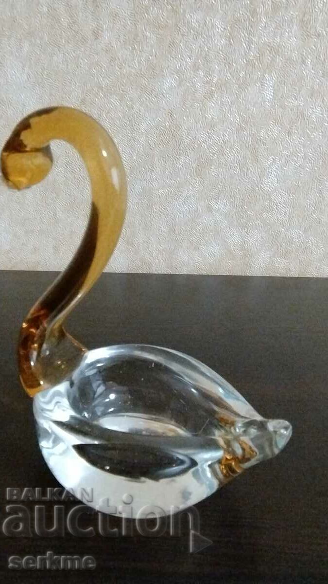 Delivery of Glass figure Delivery of Glass figure