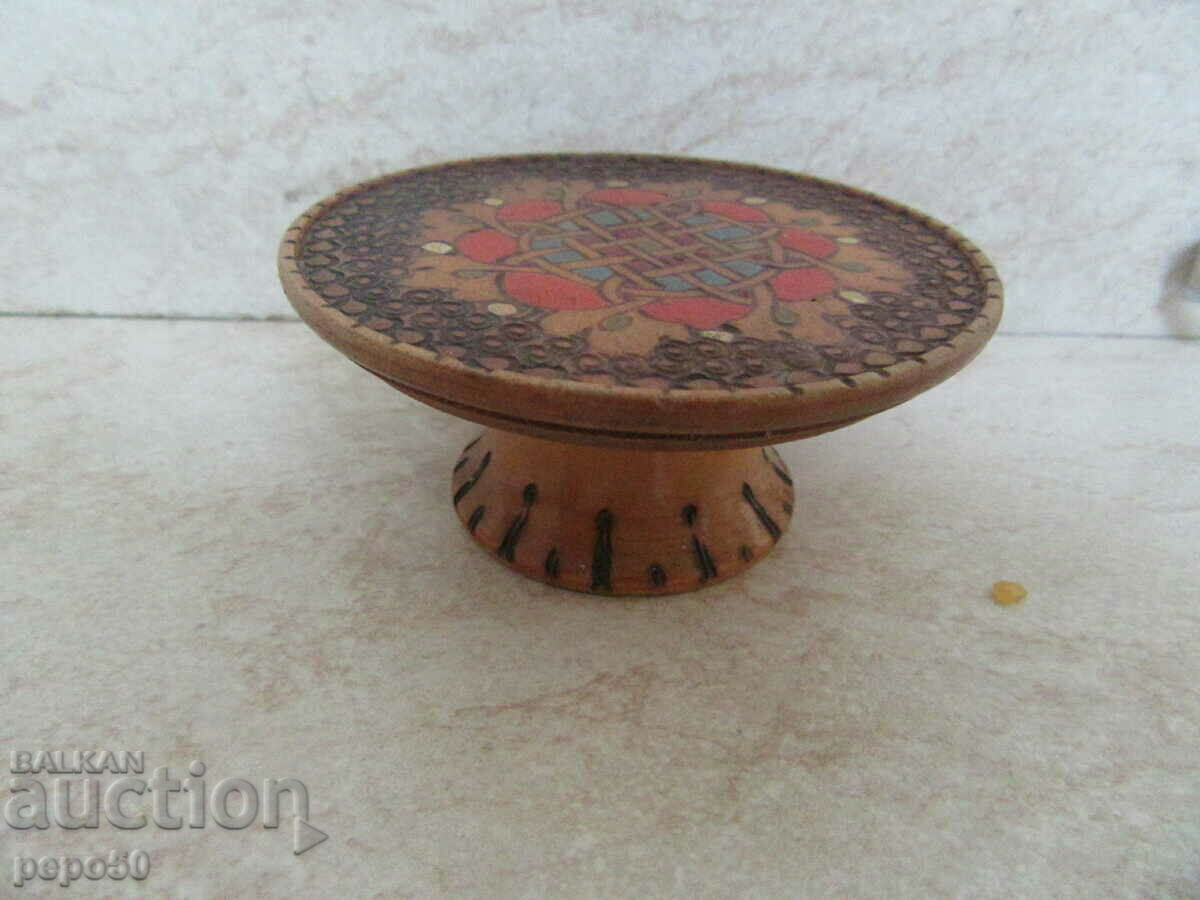 SOUVENIR PYROGRAPHED TABLE - EARLY SOC