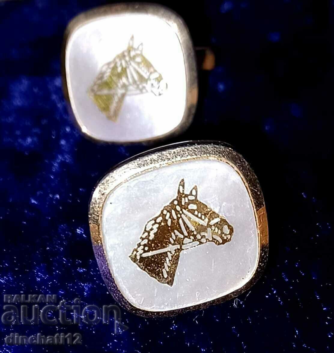 Delivery of Sleeve Buttons. MOTHER OF PEARL - JOCKEY. HORSES Delivery of Sleeve Buttons. MOTHER OF PEARL - JOCKEY. HORSES