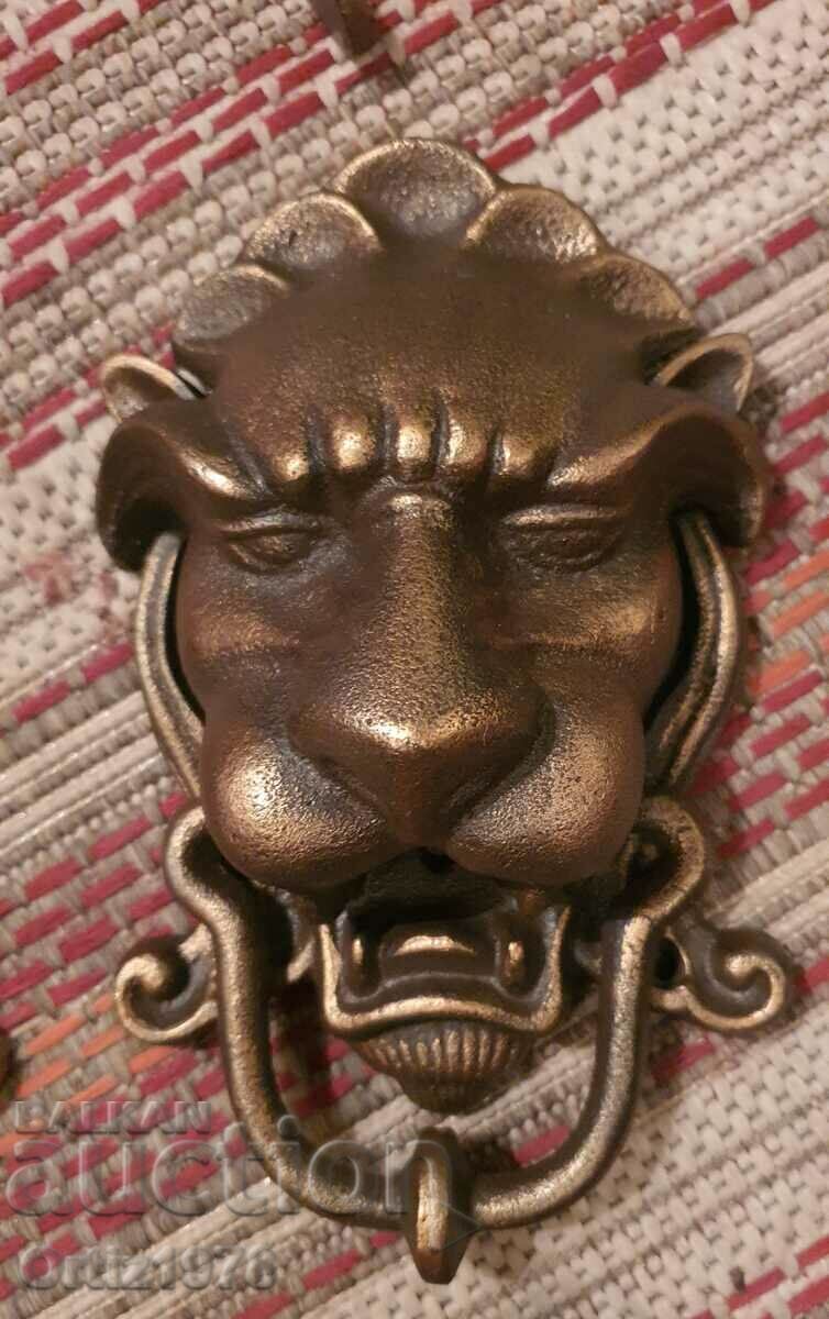 Massive cast iron gate knocker, lion–1.6kg with price 90.00 BGN | € 46.02 Massive cast iron gate knocker, lion–1.6kg with price 90.00 BGN | € 46.02
