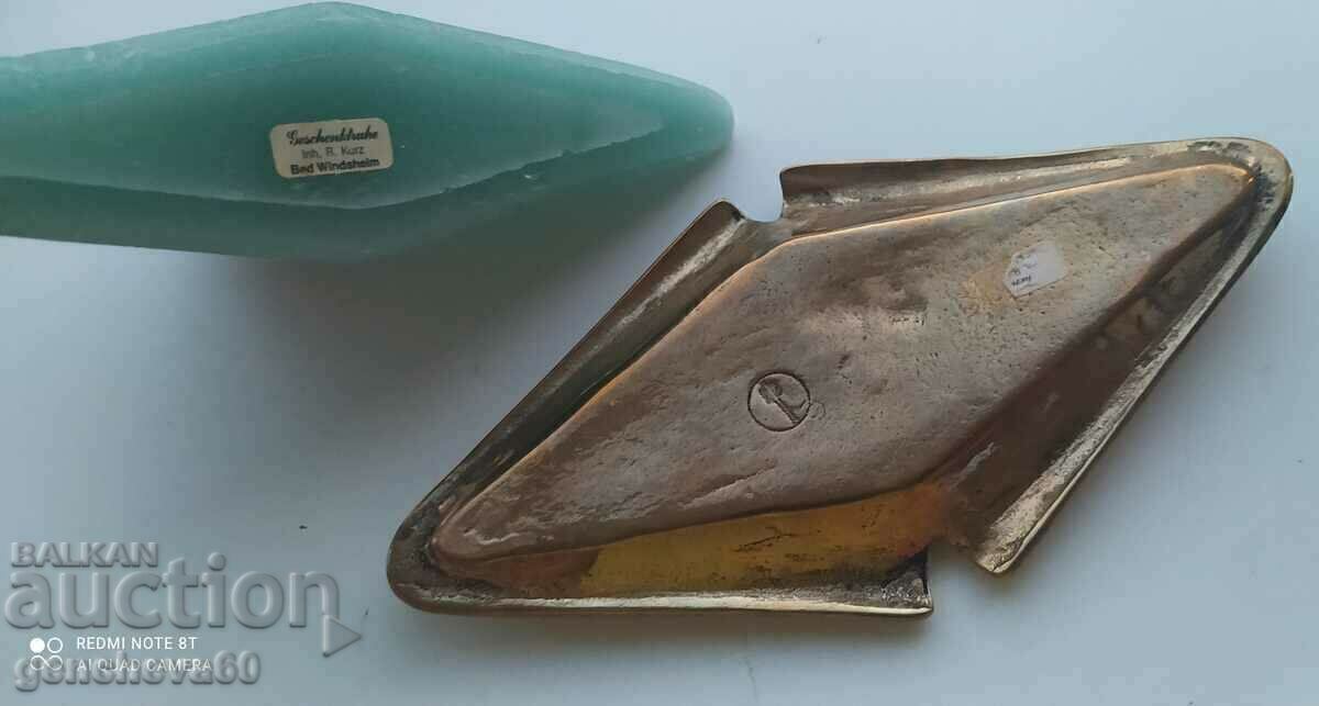 Красива свещ и бронзова поставка - 5