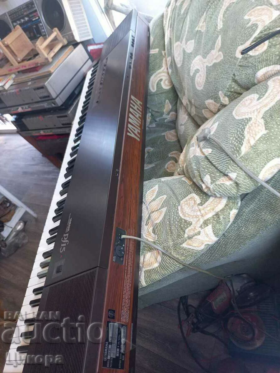 DIGITAL PIANO YAMAHA pf 15 1983 - 7 DIGITAL PIANO YAMAHA pf 15 1983 - 7