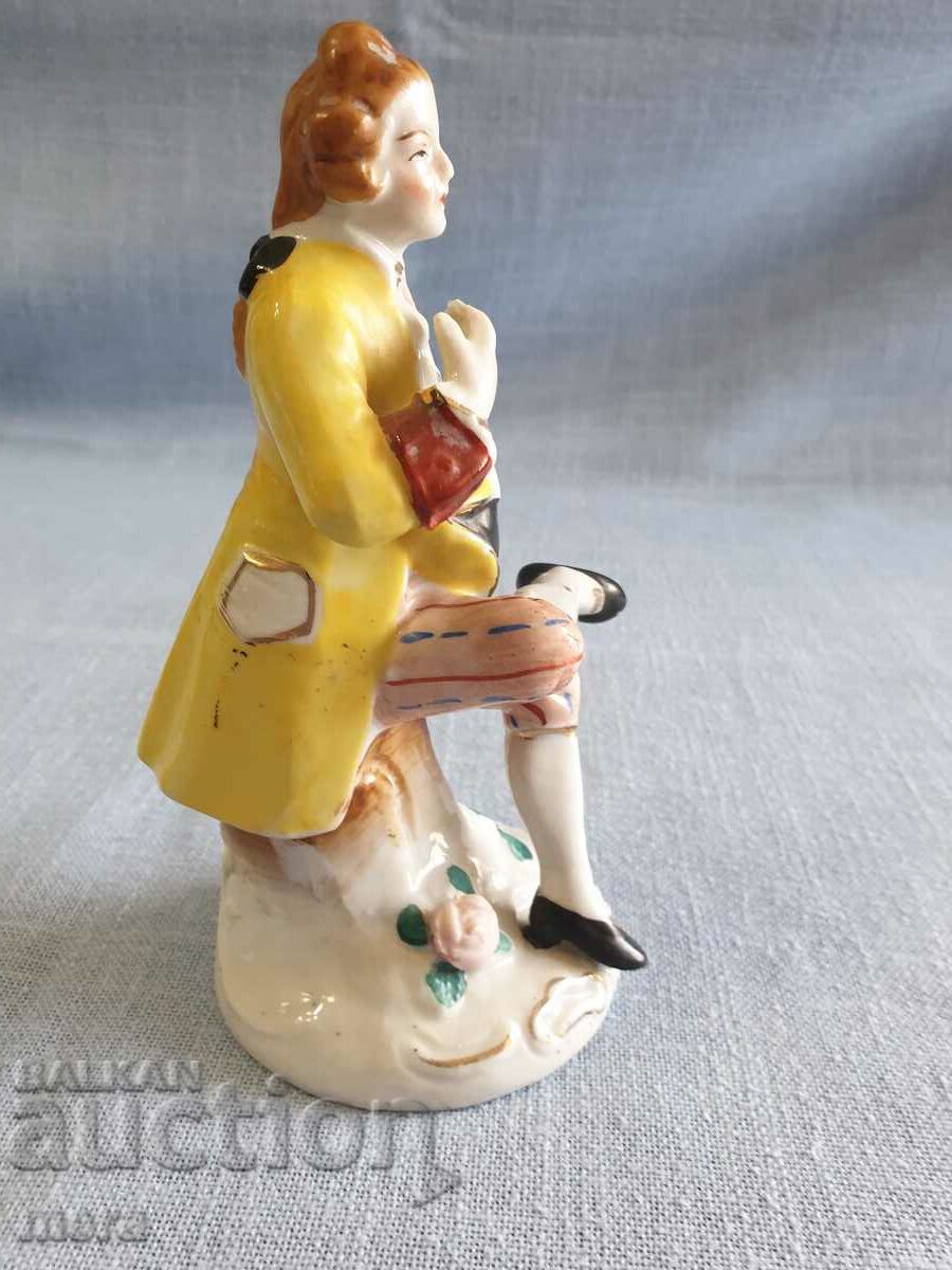 Японска порцеланова фигурка на благородник с цена 37.00 лв. | € 18.92 Японска порцеланова фигурка на благородник с цена 37.00 лв. | € 18.92