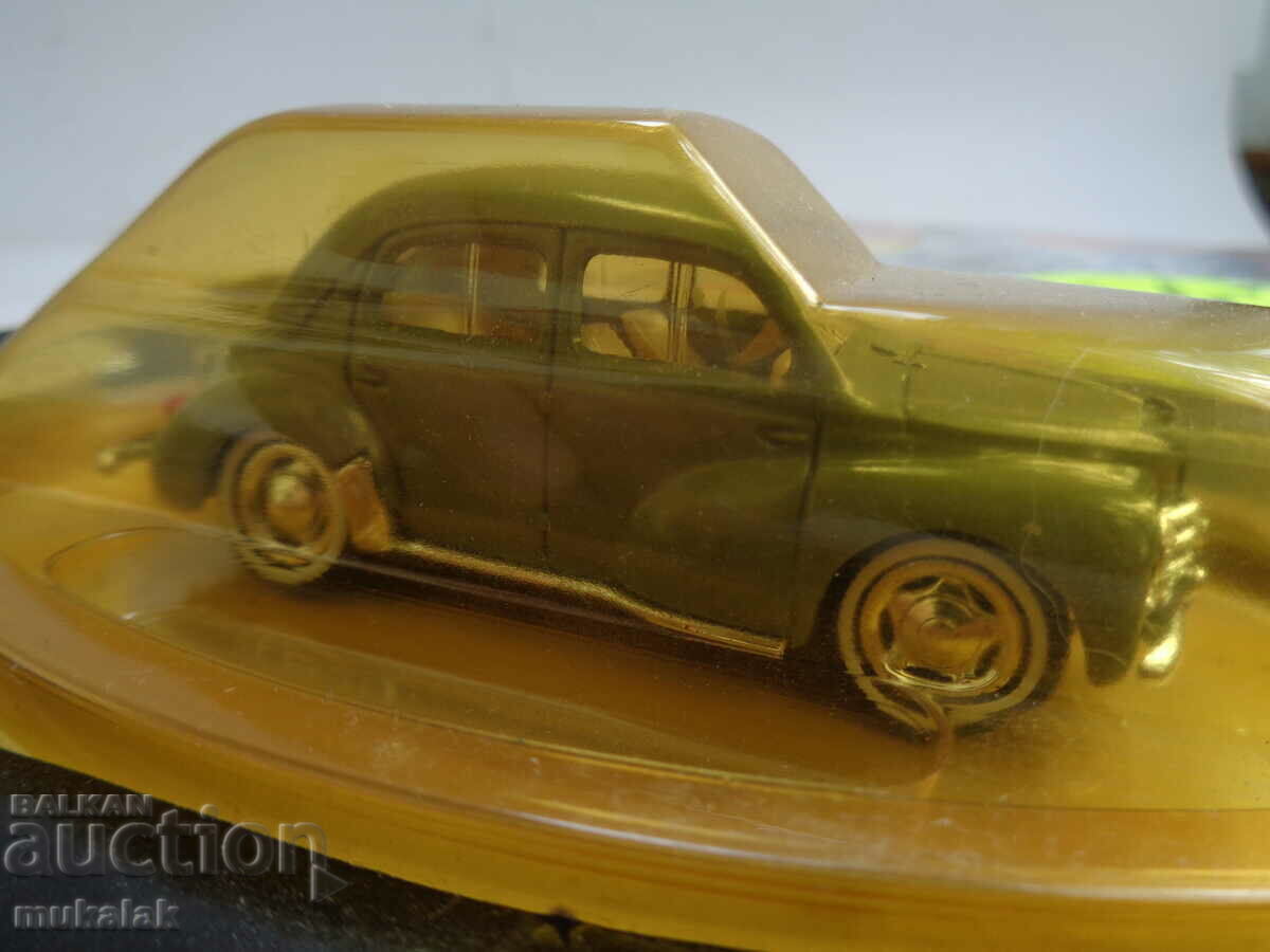 1:43 SOLIDO HACHETTE RENAULT 4 CV + MAGAZINE TROLLEY MODEL with price 25.00 BGN | € 12.78 1:43 SOLIDO HACHETTE RENAULT 4 CV + MAGAZINE TROLLEY MODEL with price 25.00 BGN | € 12.78