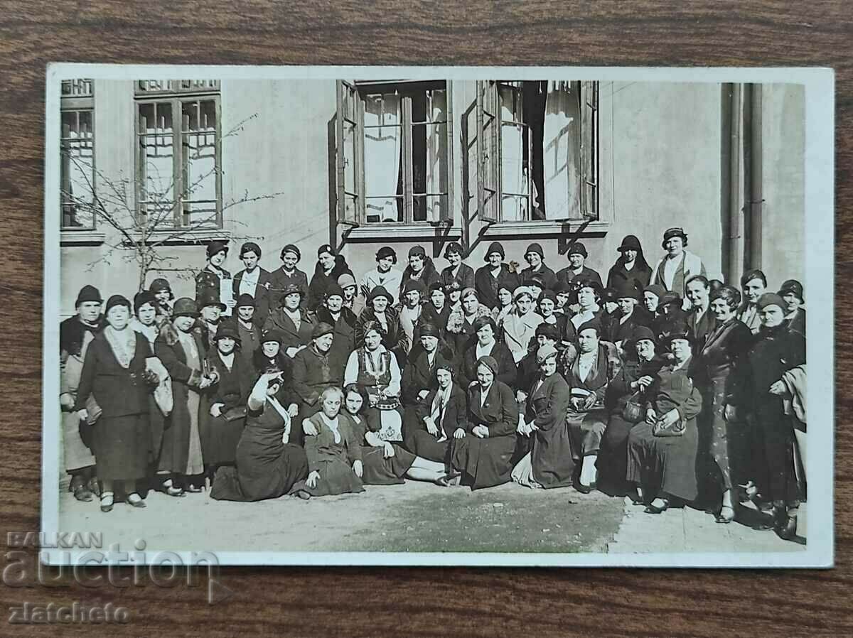 Foto veche Regatul Bulgariei - femei cu Zaharia Shumlyanska