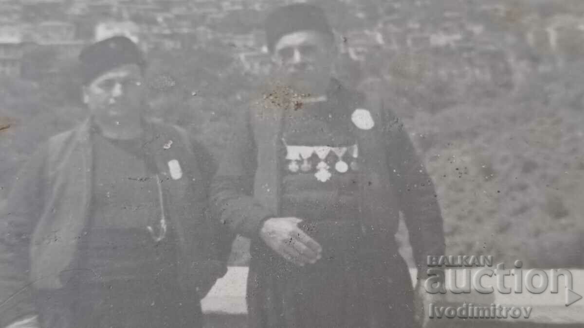 Photo Soldier with decorations and an elderly man with price 6.45 BGN | € 3.30 Photo Soldier with decorations and an elderly man with price 6.45 BGN | € 3.30