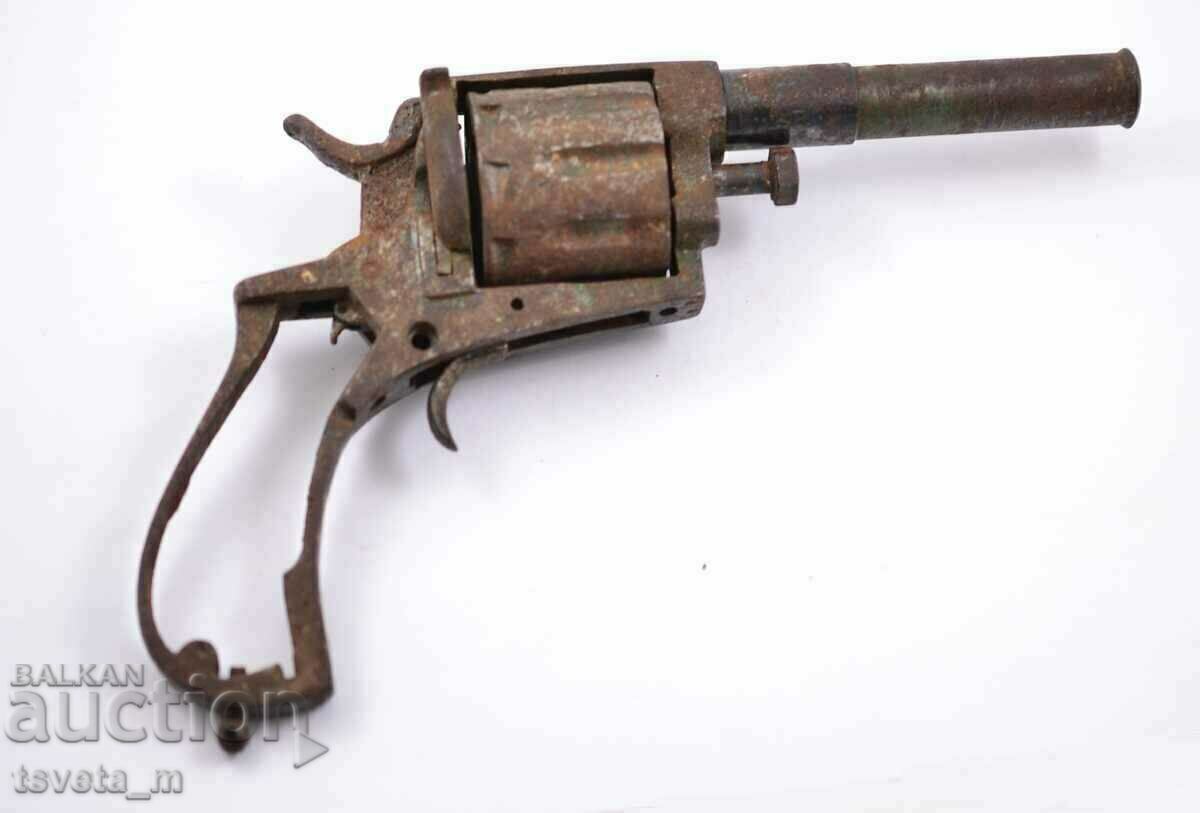 Турски револвер 7 мм с 9 гнезда - за ремонт или части