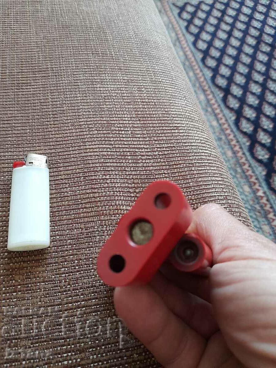 Delivery of Old Marta lighter holder Delivery of Old Marta lighter holder