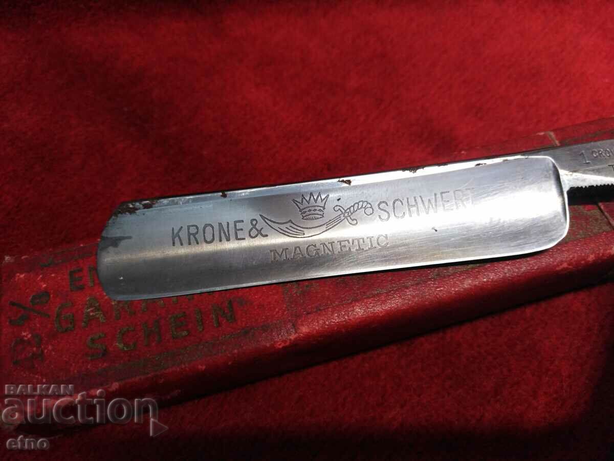 Delivery of AN OLD SHAVER Delivery of AN OLD SHAVER