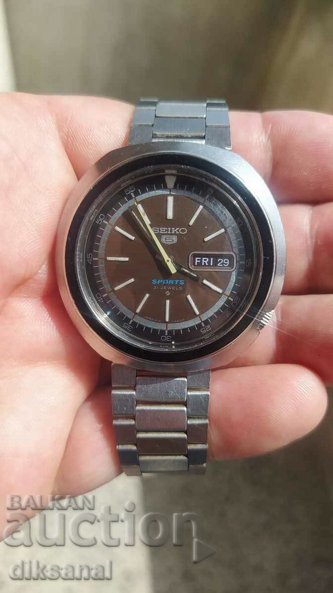 Seiko 5 Sports UFO 6119-6400. Seiko.