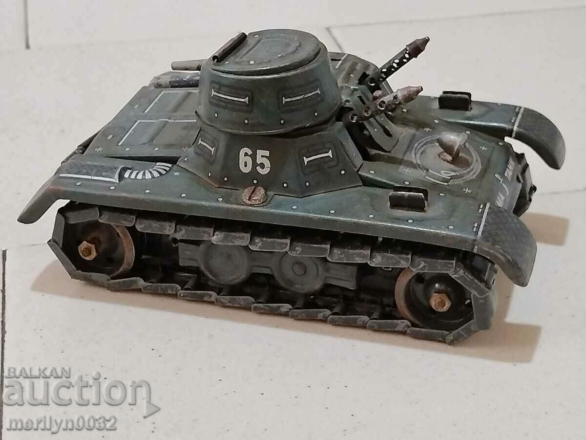 German sheet metal toy tank 30-40 years Wehrmacht ORIGINAL with price 459.00 BGN | € 234.68 German sheet metal toy tank 30-40 years Wehrmacht ORIGINAL with price 459.00 BGN | € 234.68