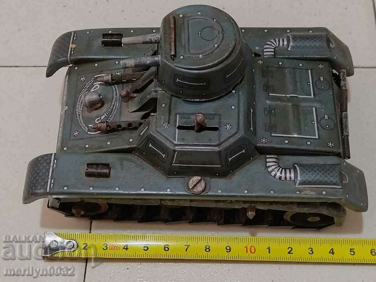 German sheet metal toy tank 30-40 years Wehrmacht ORIGINAL - 5 German sheet metal toy tank 30-40 years Wehrmacht ORIGINAL - 5