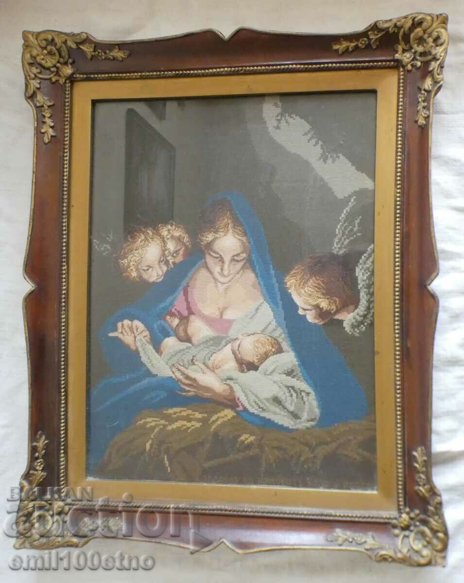 Παλιά ταπετσαρία σε όμορφη κορνίζα