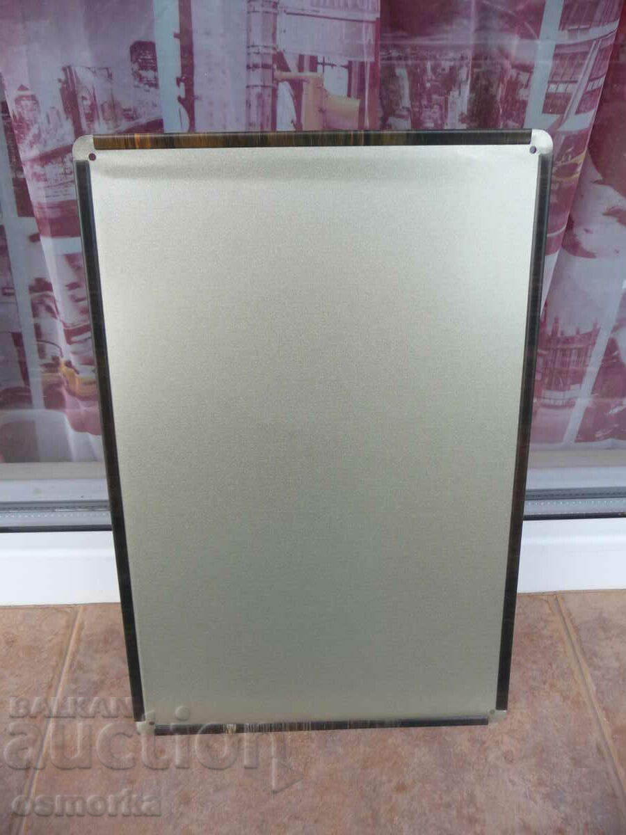 Auction Metal plate message A friend is someone who knows you Auction Metal plate message A friend is someone who knows you